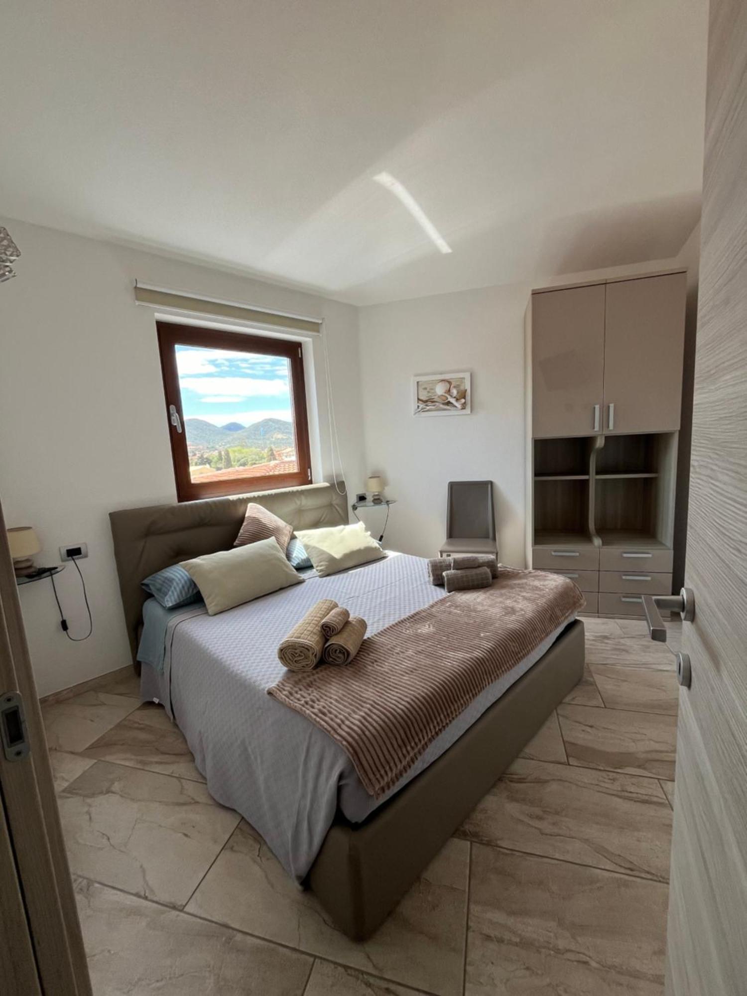 B&B Florian San Teodoro  Exteriör bild