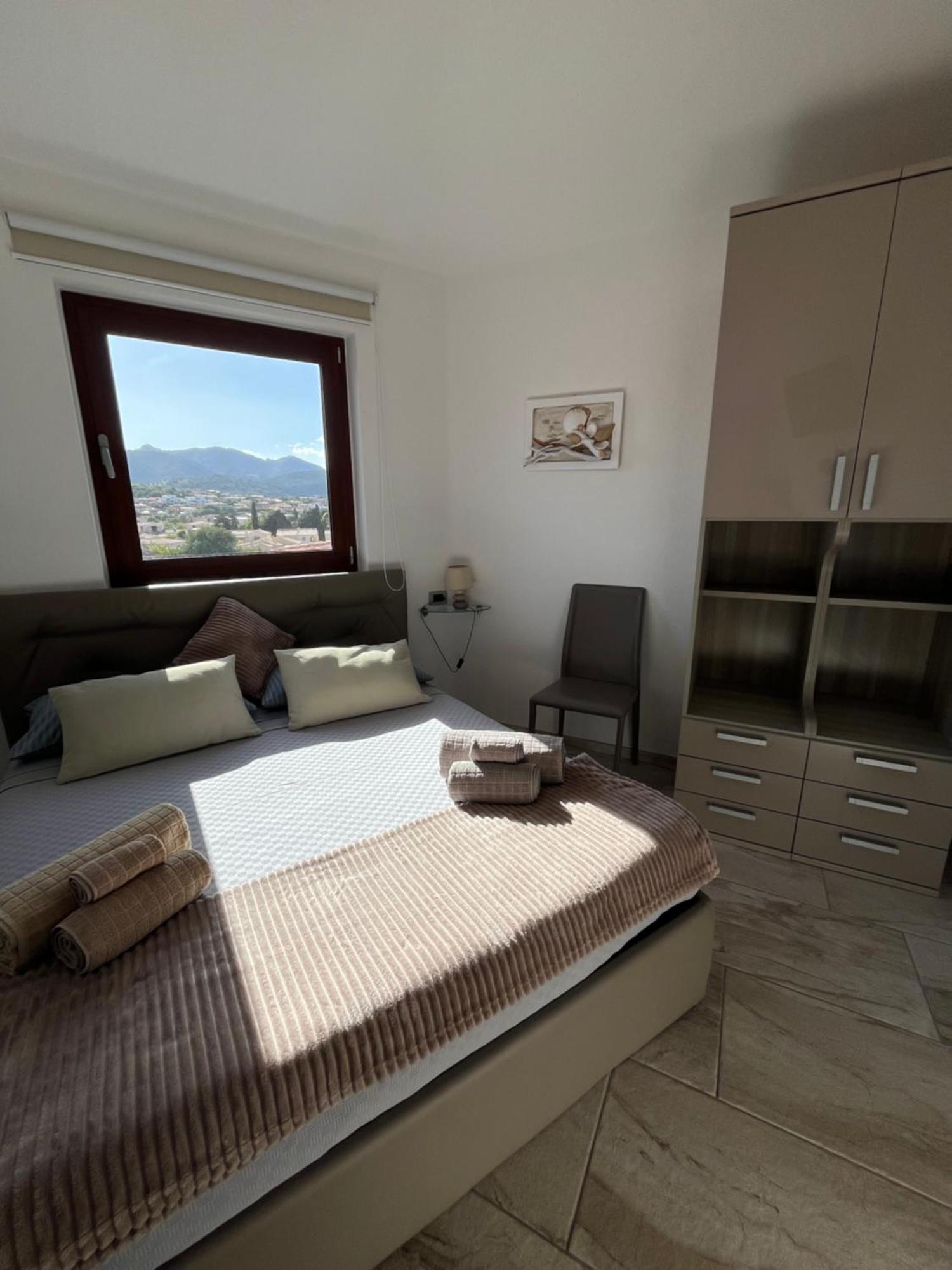 B&B Florian San Teodoro  Exteriör bild