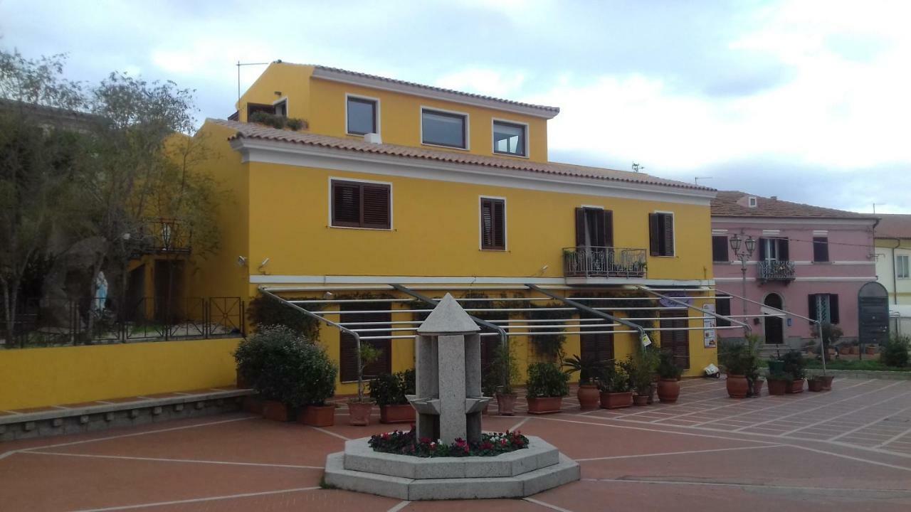 B&B Florian San Teodoro  Exteriör bild